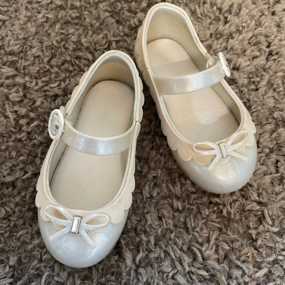 Mini Melissa size 7